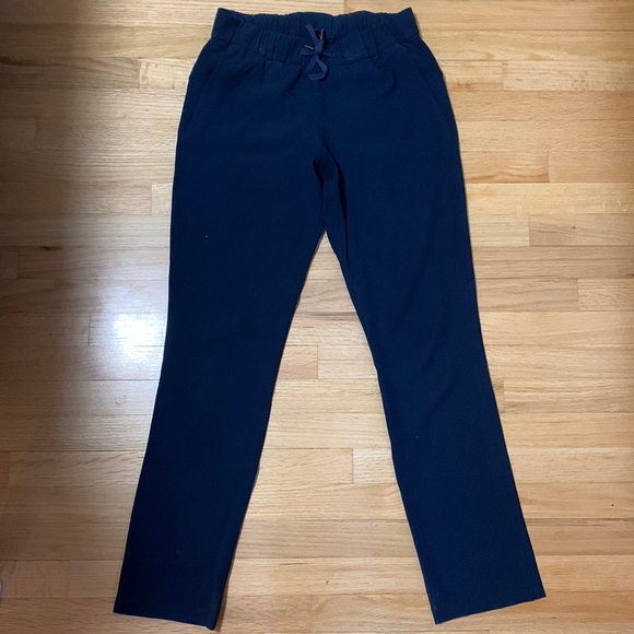 Lululemon - On the Fly Woven Pants (Navy) - Picture 1 of 4